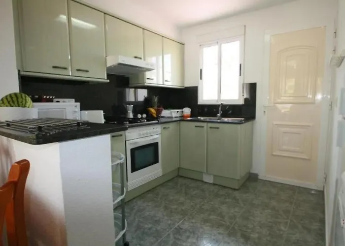 In Mit Privatem Grill By Interhome דניה