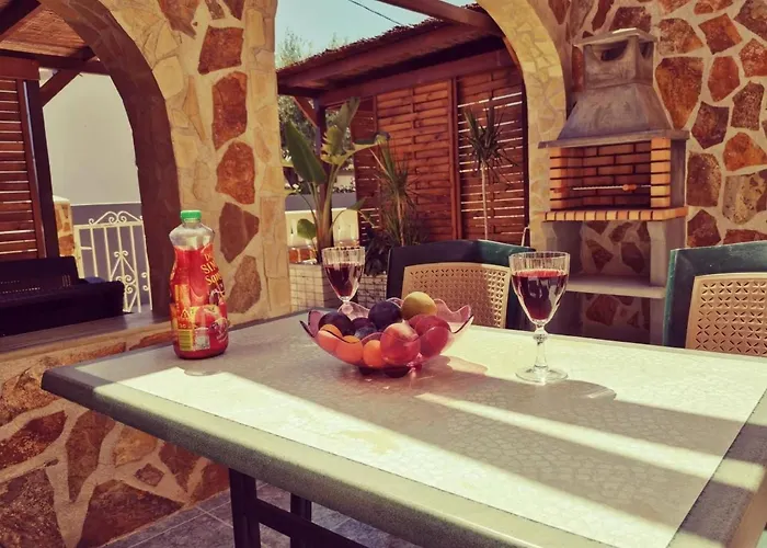 בית נופש In Mit Privatem Grill By Interhome *